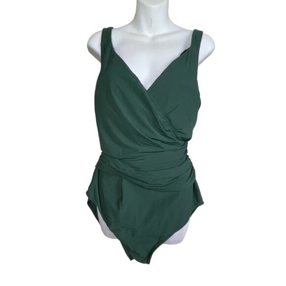Lands End Swim Dress One-Piece Swimsuit‎ Sz Plus 24W Modest Green - Picture 1 of 6